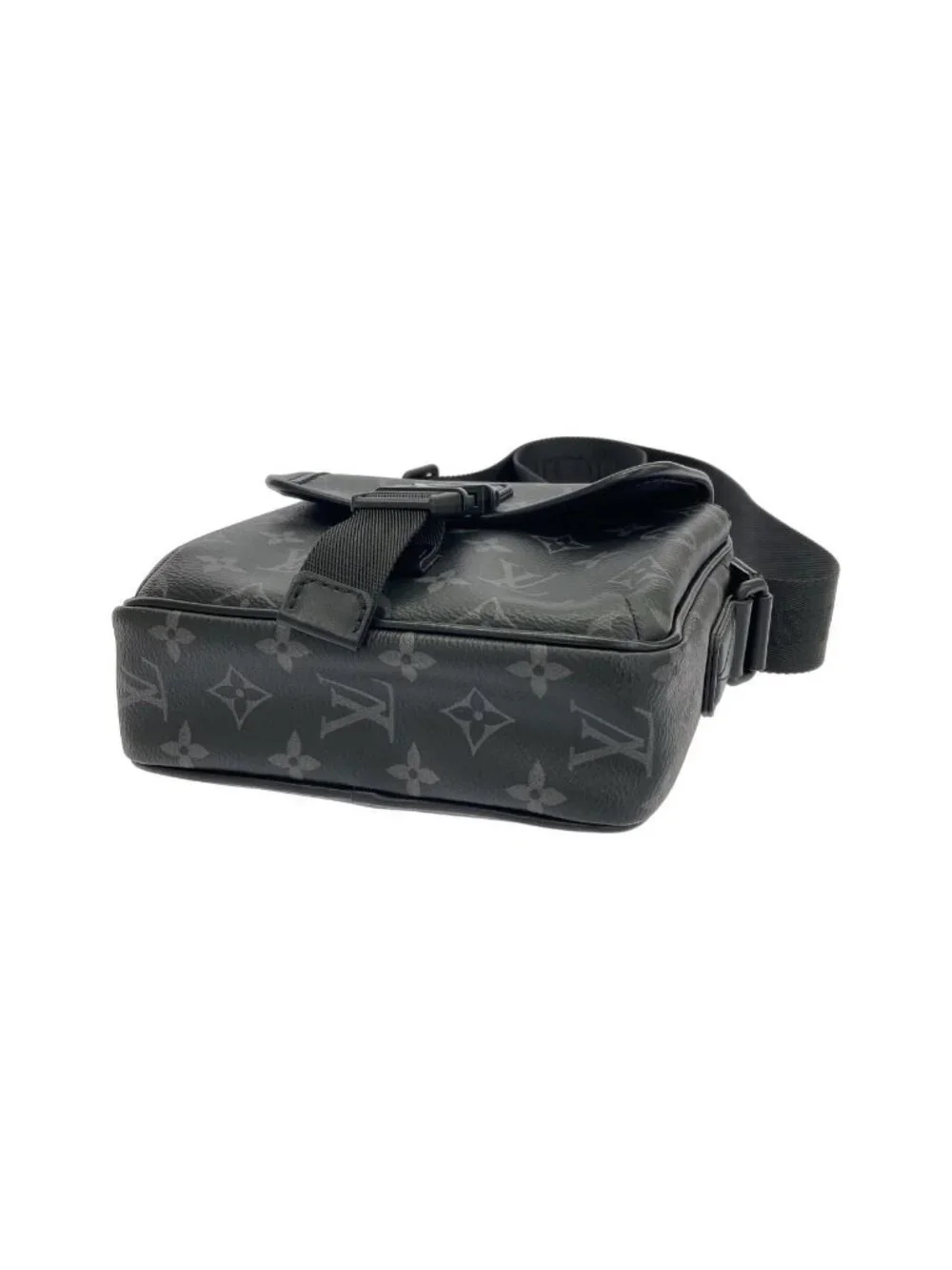 Louis Vuitton Monogram Eclipse Getaway Messenger Shoulder